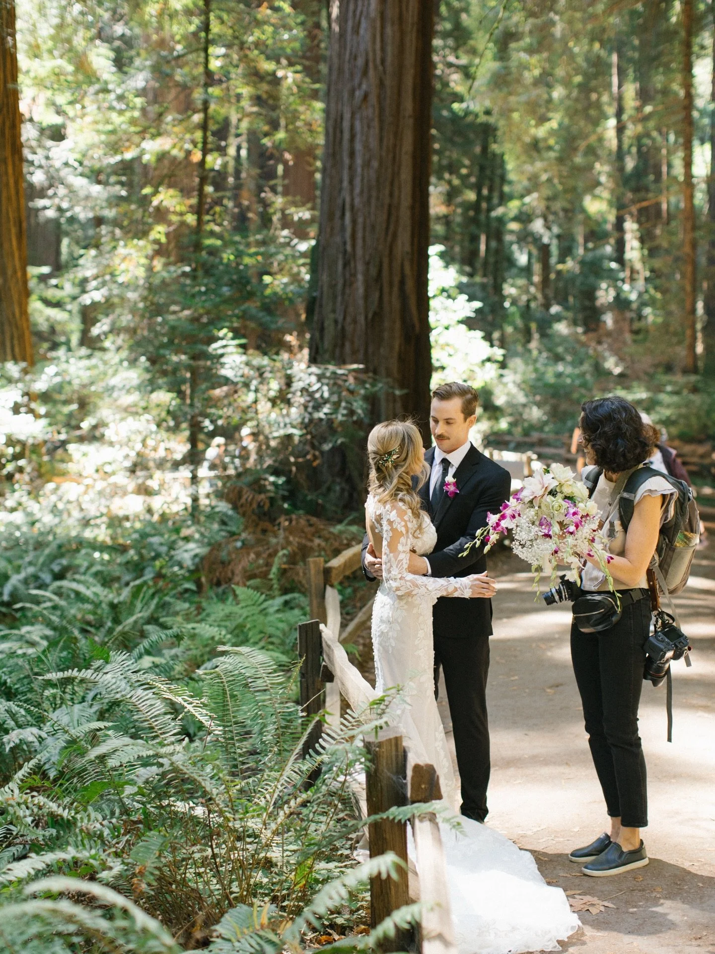 Happy Labor Day! Feeling thankful for a career that doesn&rsquo;t feel like work most days.✨

Thank you for the 📸 @jeaniehortonphotography!

.
.
.
.
.
Venue: @willow_camp 
Planner: @lime_light_productions 
Floral: Susie Emadi
2nd Shooter: @jeaniehor