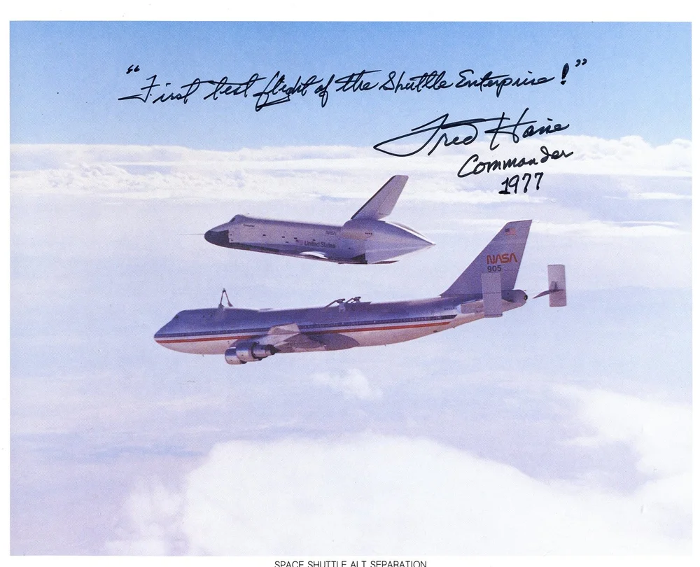 A Tour Of The Space Shuttle Enterprise, With A Shuttle Astronaut, image size:1000x810