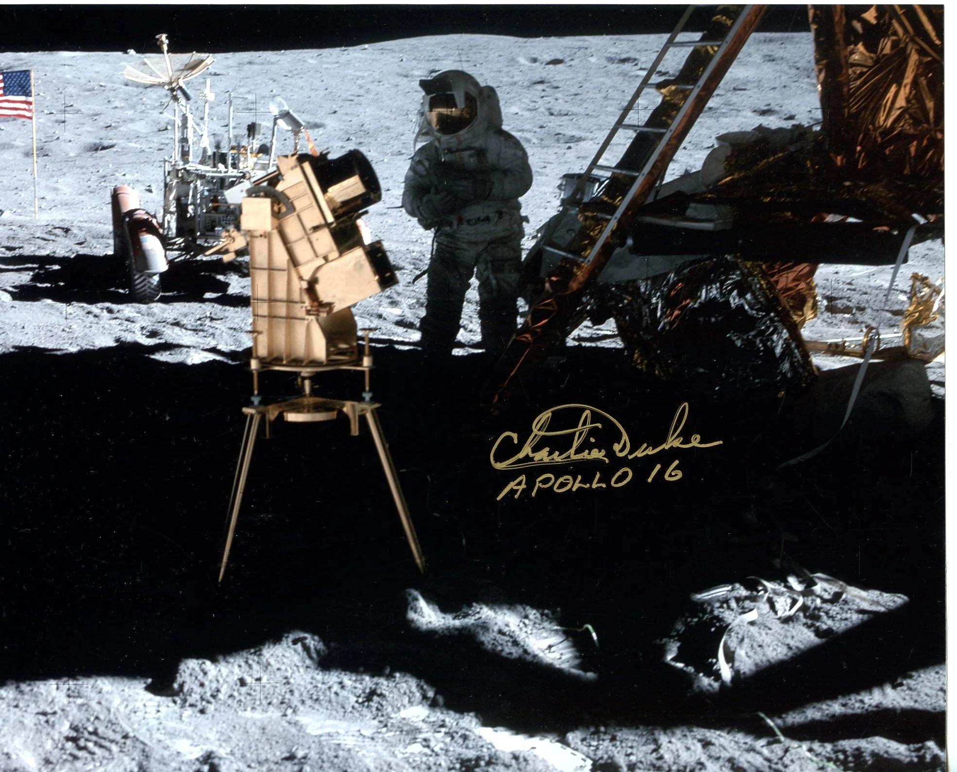 A16  609 w/ SIGNING PHOTO