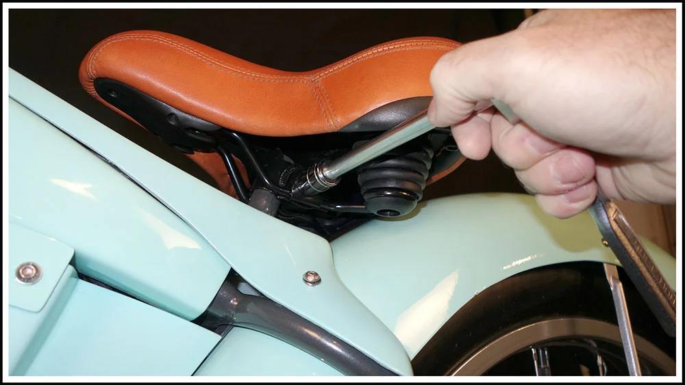 001 Remove Seat.jpg
