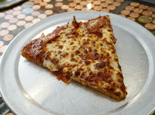 Looking for something to do while the kids are out of school today? Bring them in for lunch!
🍕
Our pizza-by-the-slice lunch special during the week features pepperoni, Meat Eater, veggie, and Uncle Ray Ray's (Tuesday's premium slice), 11 am - 2 pm! 