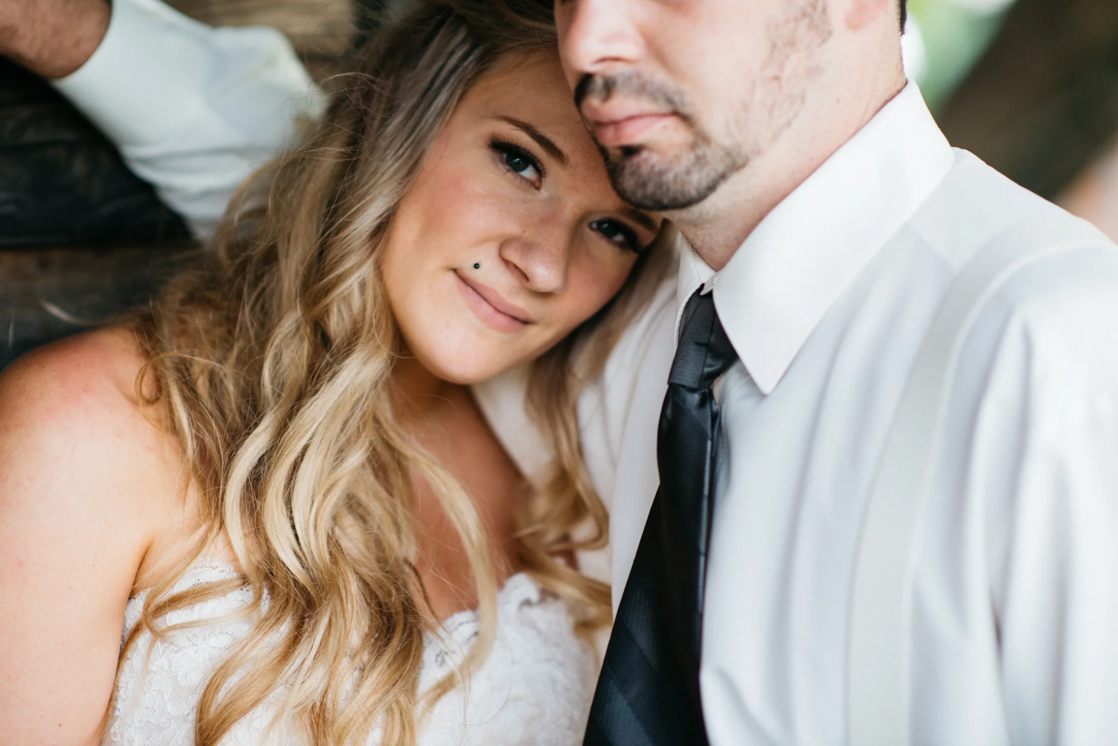 032_saskatoon_saskatchewan_small_town_wedding.jpg