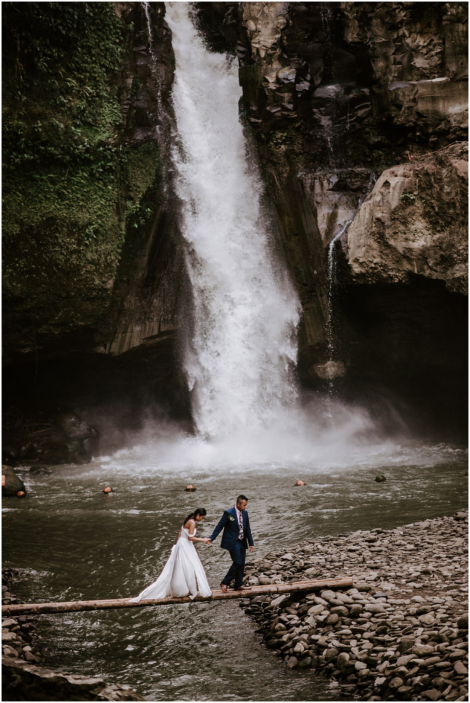 ubud bali tegenungan waterfall elopement photos