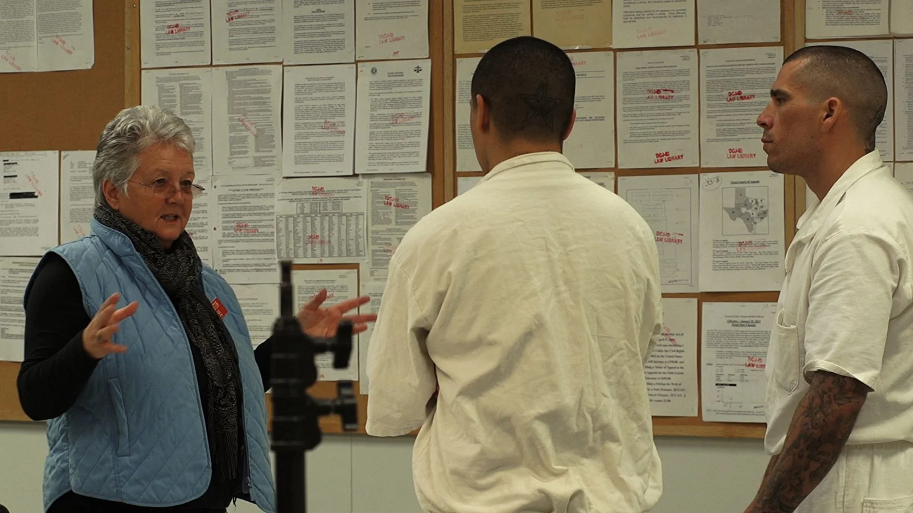 Cynthia Fitzpatrick speaking with inmates at the Dominguez State Jail