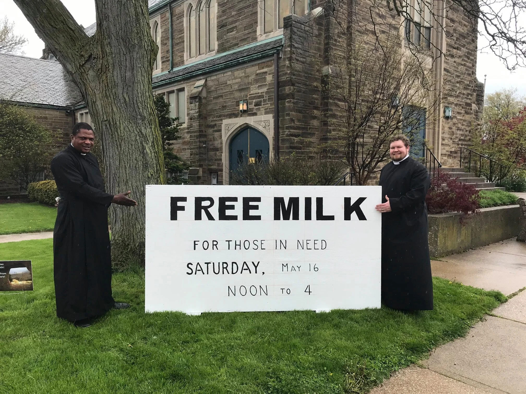 Borden Milk Hand Out