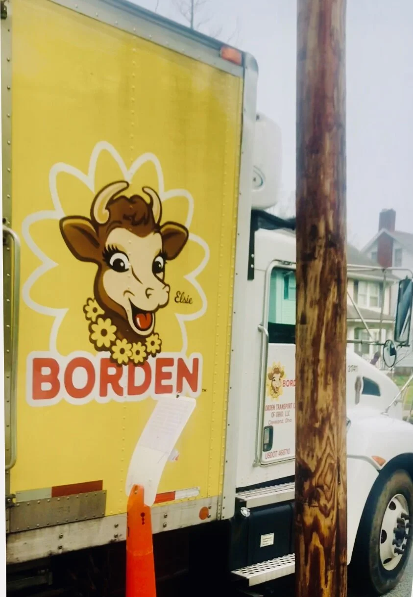 Borden Milk Hand Out