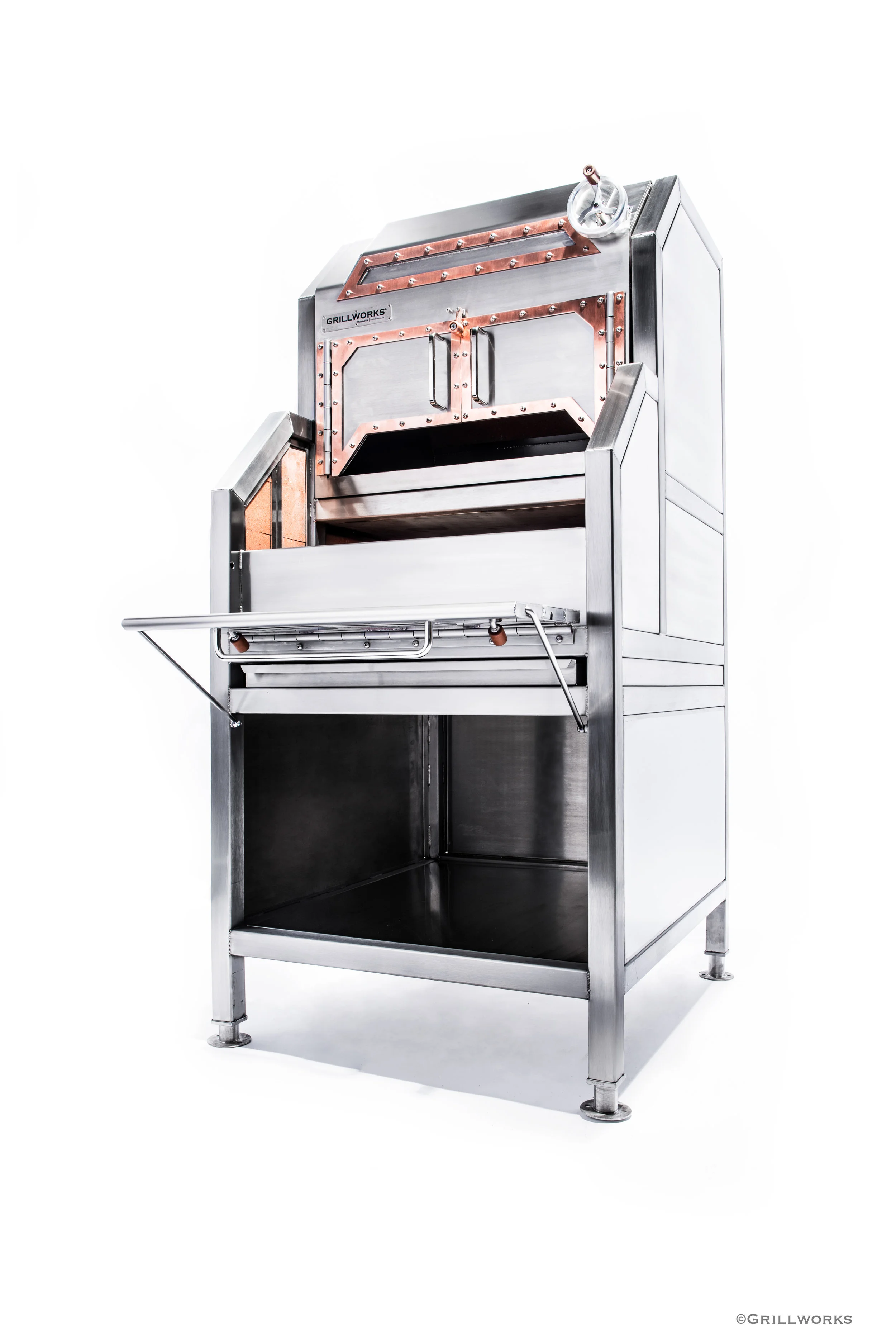 The Grillworks Blanco Oven, shown in freestanding configuration