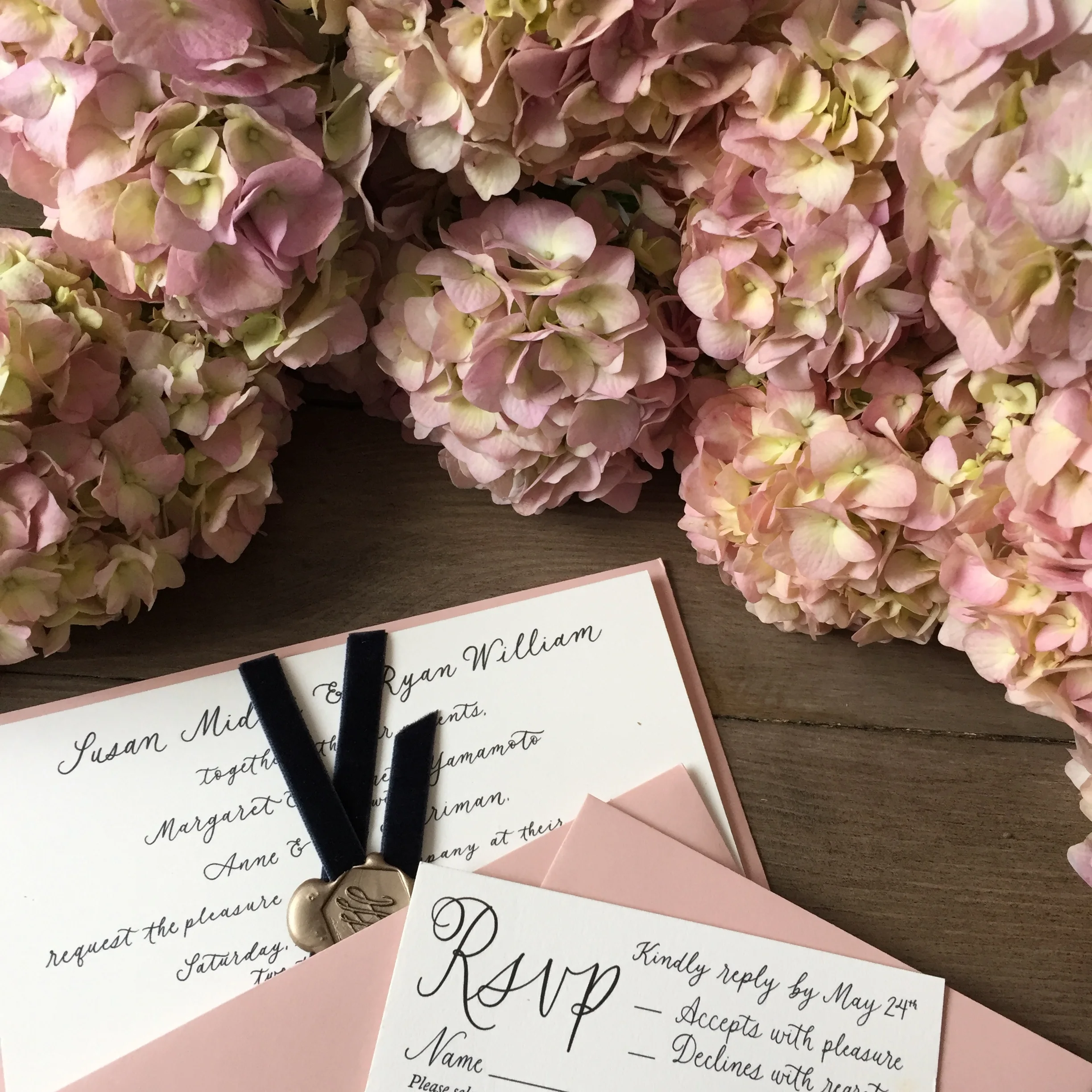 Antique Hydrangea - Wedding Flower Trends 2018