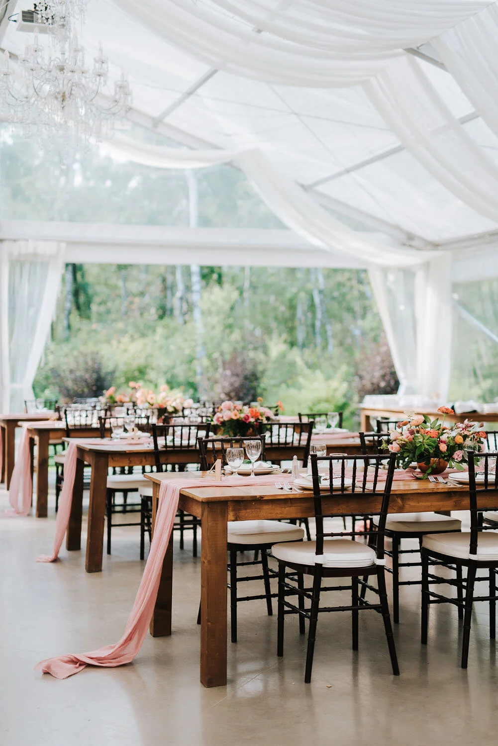 Modern-winnipeg-wedding-florist-inspiration.jpg