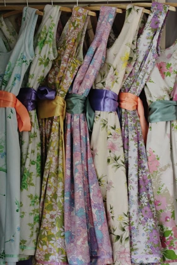 Lilac Colour palette ideas - 2023 wedding trends