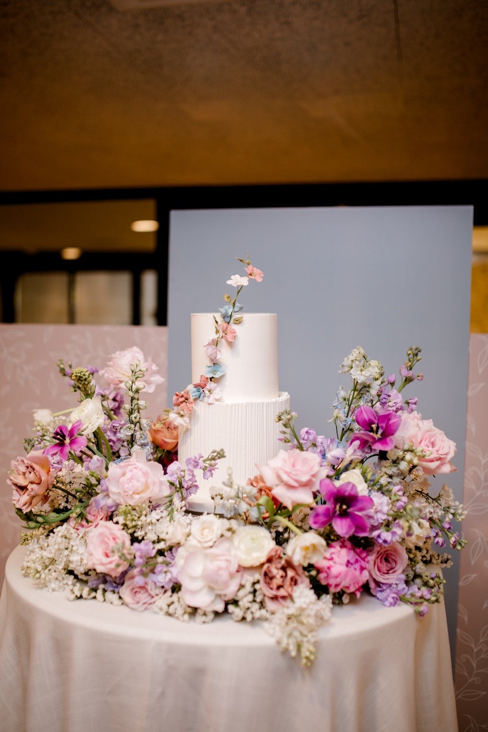 Floral Ideas for Your Wedding Cake