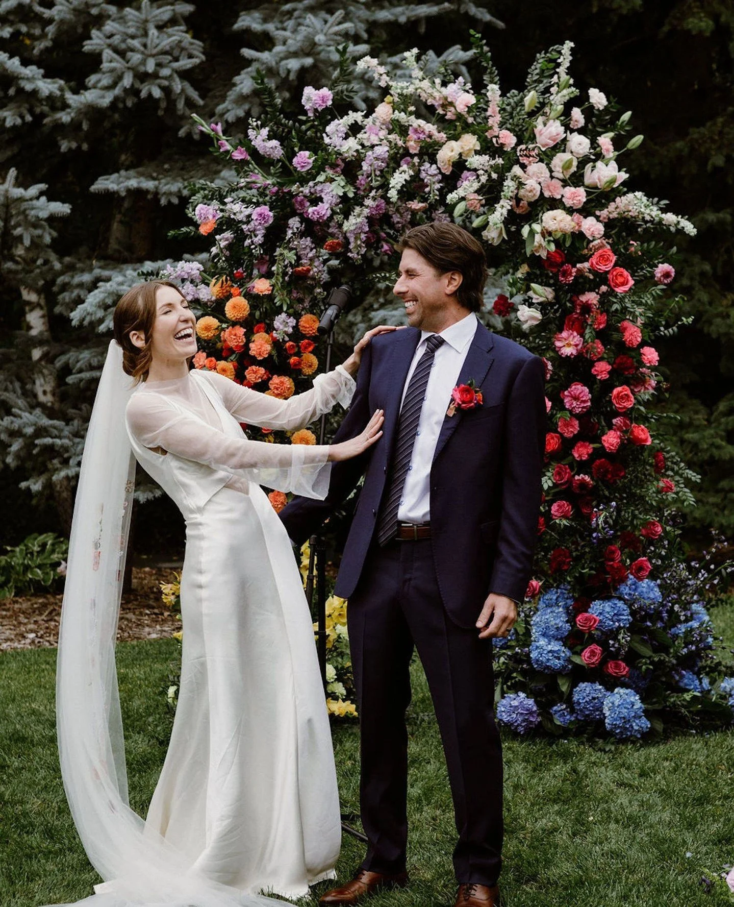 From a deliciously colourful wedding a few summers ago, that I often look back to with joy! ⁠
⁠
Photos: @carmphoto⁠
Planning and Design: @soireeplanning ⁠
Floral Design: @stonehouseweddings⁠
Custom Veil: @cwiebeclothes ⁠
Reception Venue: @stcharlesco