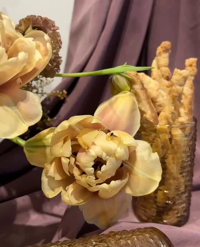 Sweet details 🍯 from Be Still this weekend at @aceartinc ⁠
⁠
Colour is my favourite element of design, and usually that means working with a riot of different shades that sing to me. But there&rsquo;s elevation in monochromatic selections, and an op