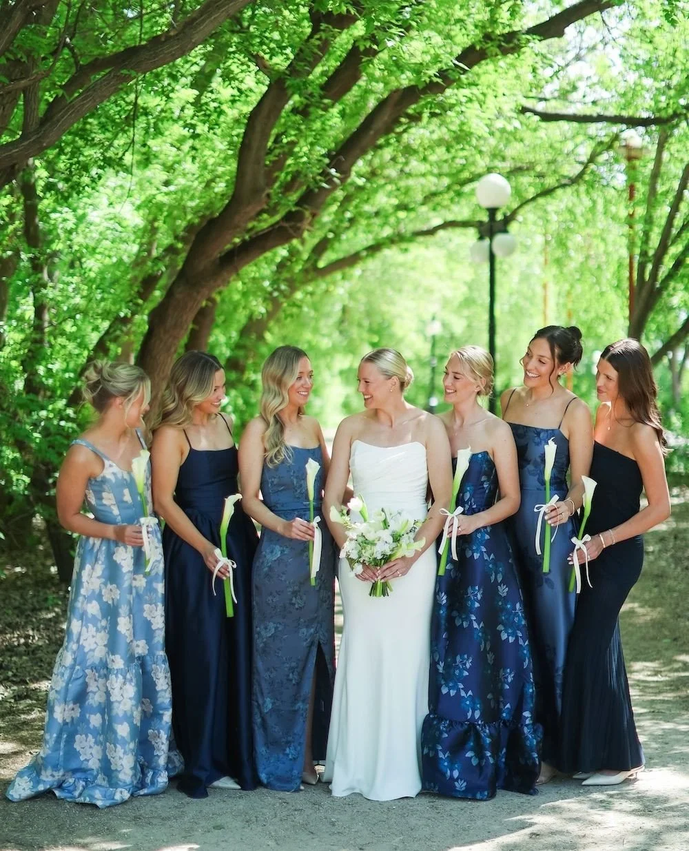 ⁠On the blog today: Kate and Denis&rsquo; wedding was set in late May &mdash; one of the best times for flowers! We&rsquo;re talking tulips, lilac, AND spirea &mdash; and you know I used it all! ⁠
⁠
They had chosen SMITH for their reception, loving t