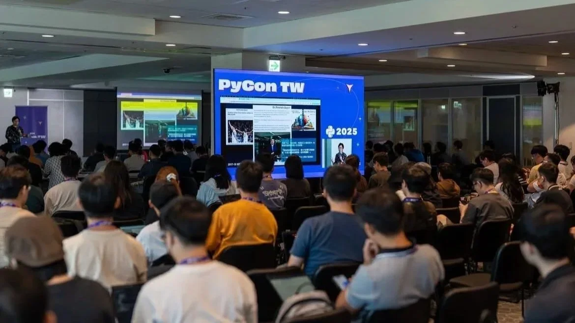 2025-PyCon-keynote.webp