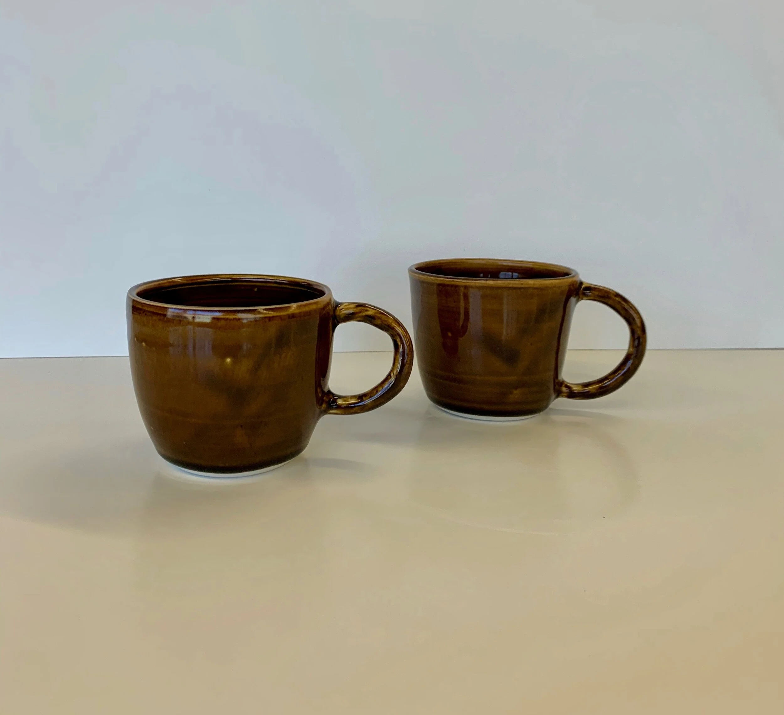 Temoku porcelain mugs - looped handles