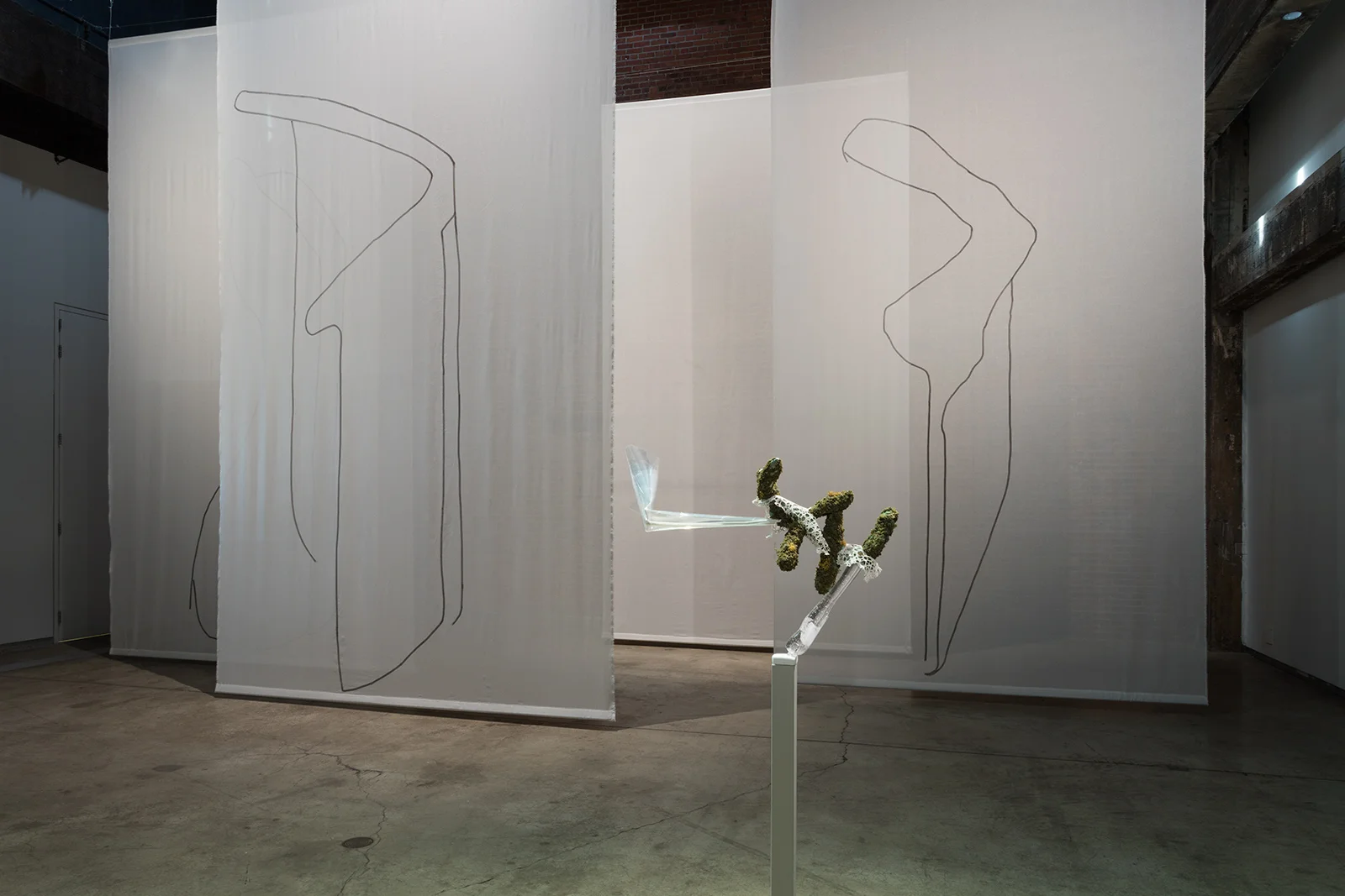 Delicatpulse_vuelarge_sculpture.jpg