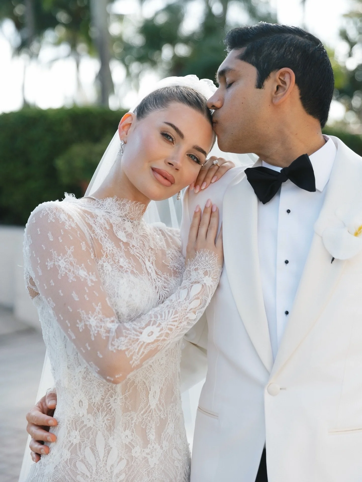 take us back to @mikaela.chary &amp; @neelchary perfect day at @thebiltmoremiami @biltmoreweddingsmiami ✨🤍