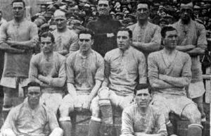 Cardiff_City_squad_1920.jpg