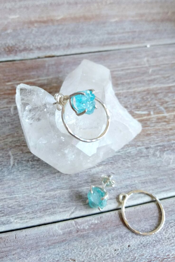 Blue-Apatite-Prong-Earrings.png