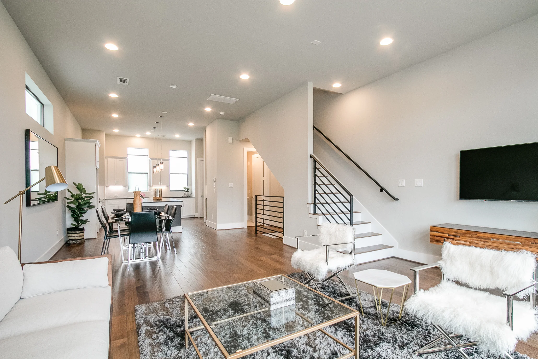 5713 A Larkin21.jpg