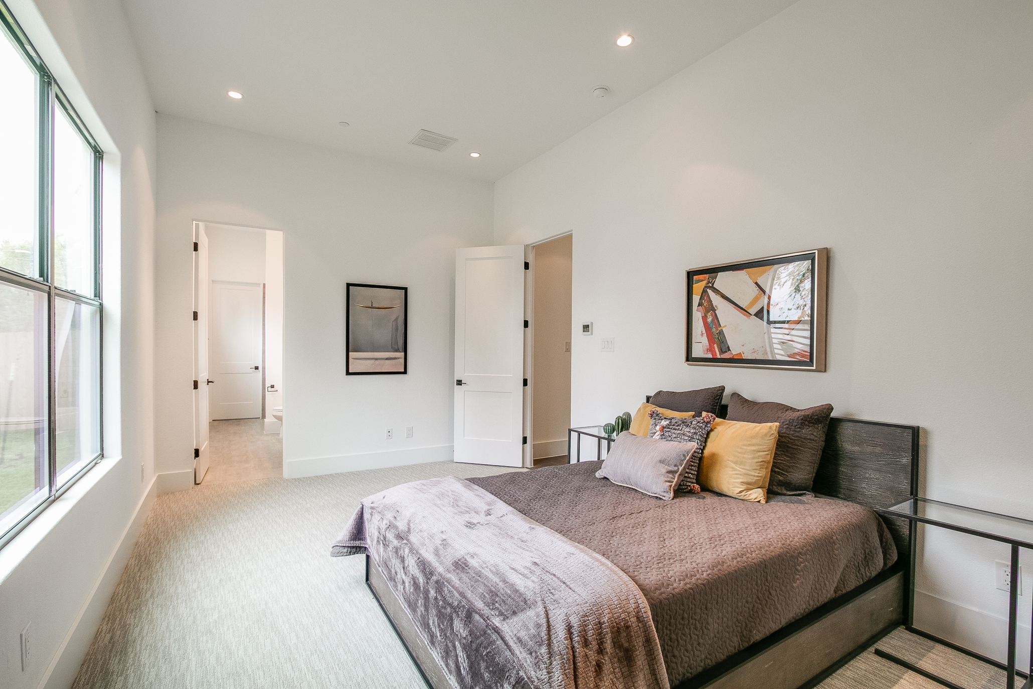 325 E 2nd04.jpg