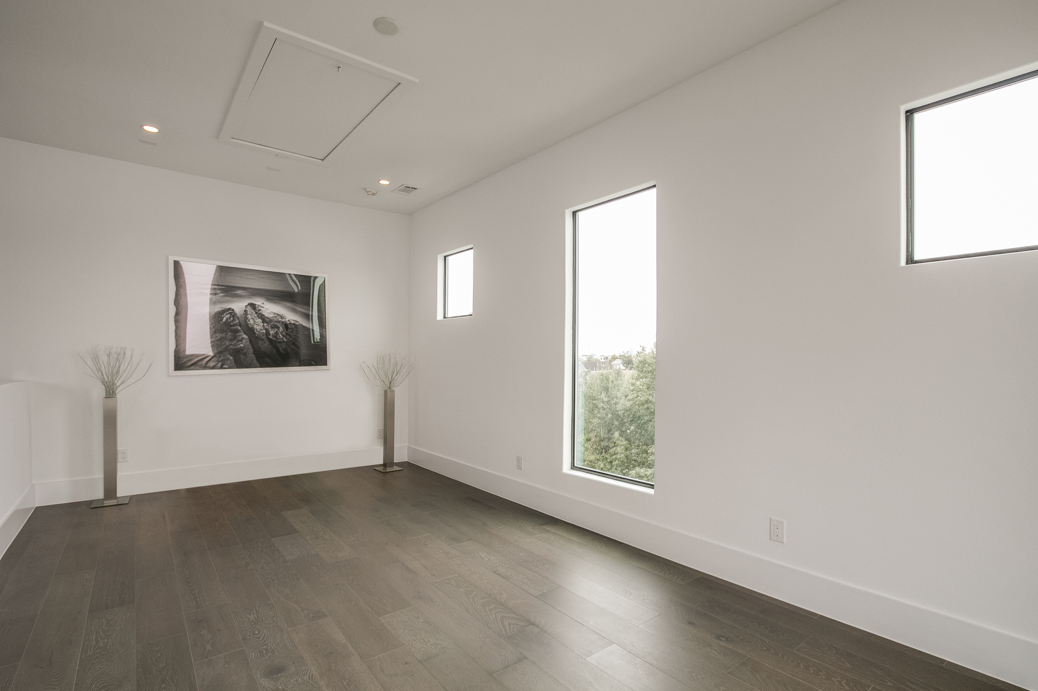 325 E 2nd32_ret.jpg