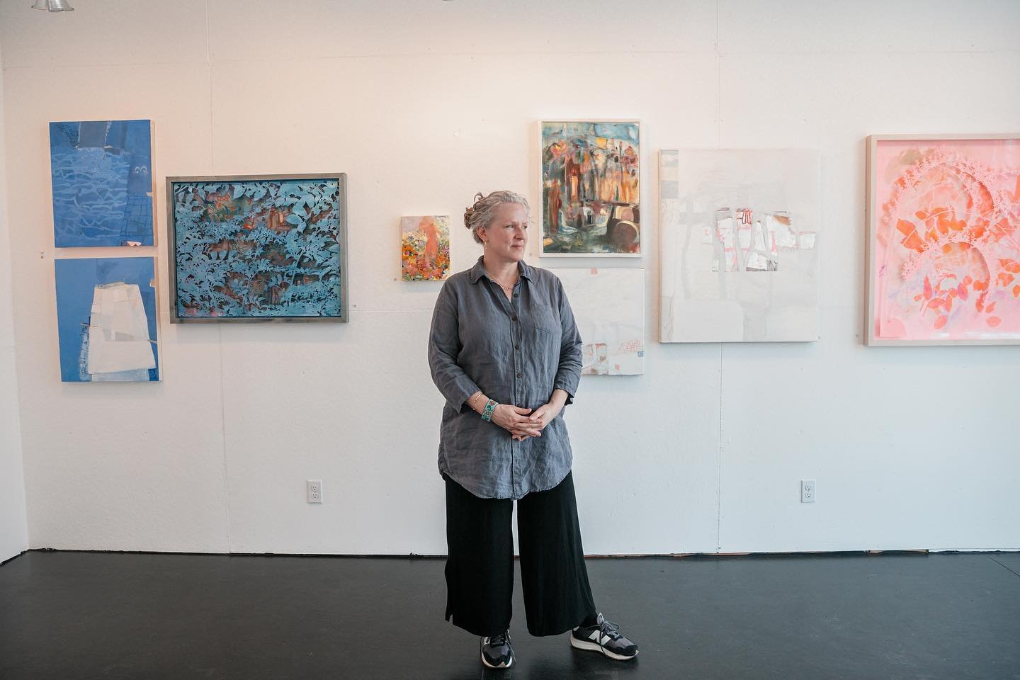 Meet Maddy. She started @sidlehousemaine in a 100 year old barn in Freeport. When I asked her what&rsquo;s one thing she wished people knew her work? She responded with, &ldquo;Art is for everybody. I want the exhibitions and my space to feel widely 