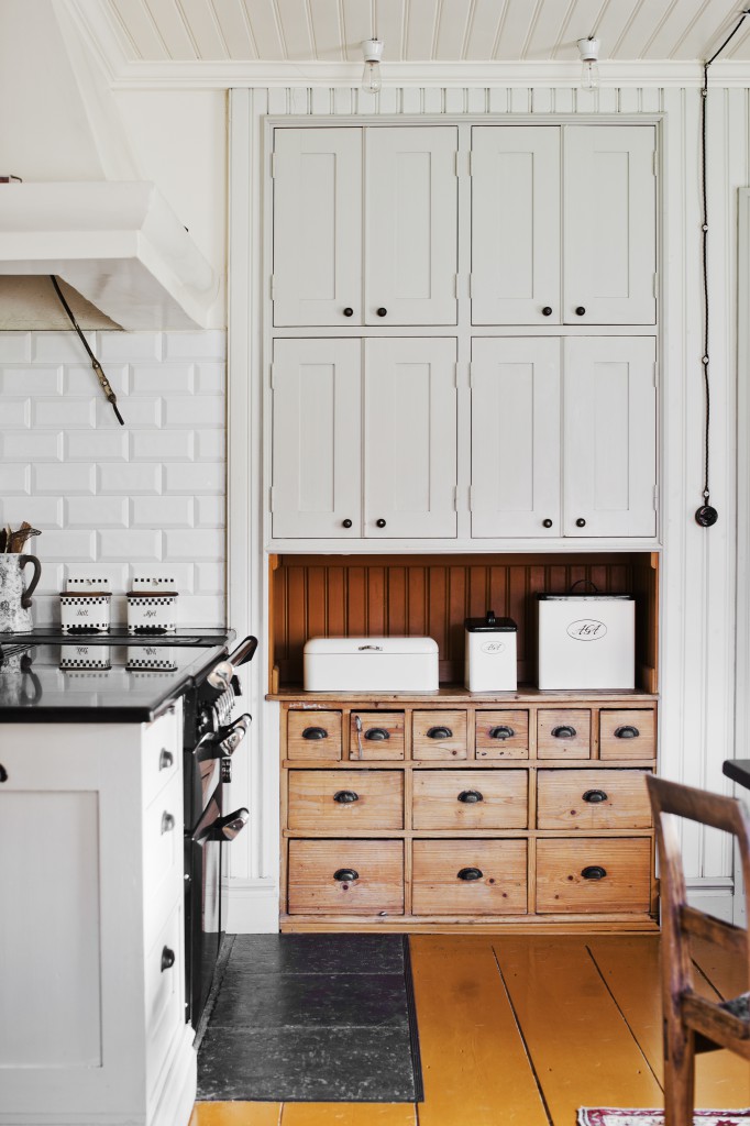 This historical home in Sweden will never go out of style | photography by Lina Ostling
