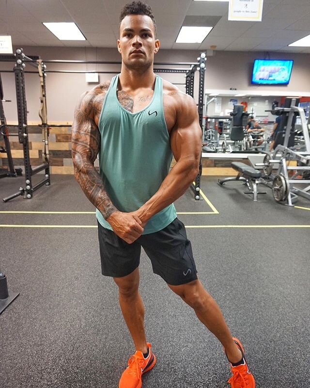 Chest days are the best days.🔥
-
Wearing @tlfapparel Athos Shorts and Tactic Tank! High quality and aesthetically pleasing.🙌🏽🙌🏽🙌🏽 Use code TLF-JEREMY to save 10% on your order. 👌🏽
-
@tlfapparel #TLF #TLFApparel #TakeLifeFurther #RedefineImpo