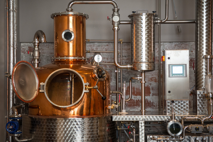La-Distillerie-Distilling.jpg