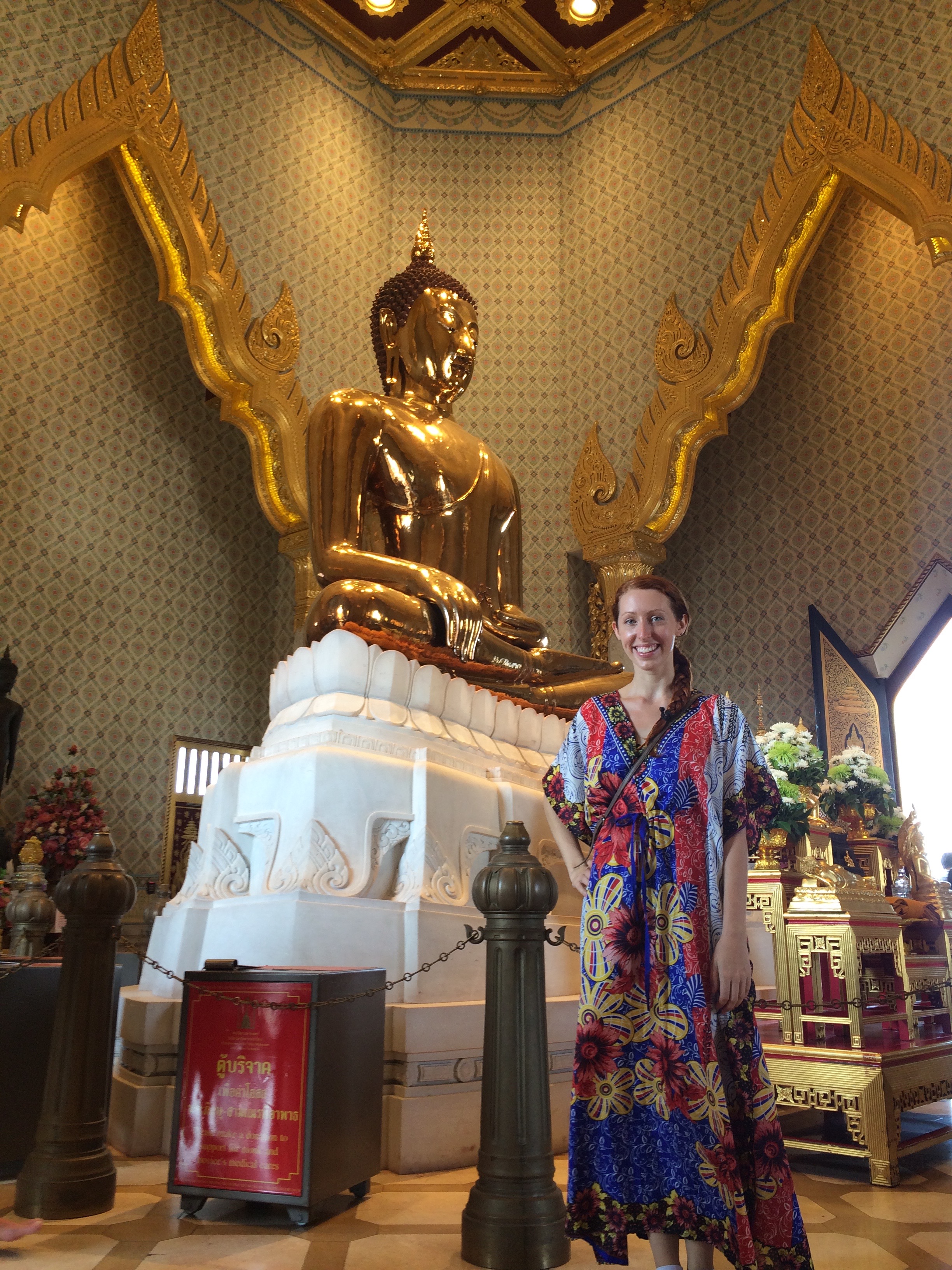  Wat Traimit in Bangkok 