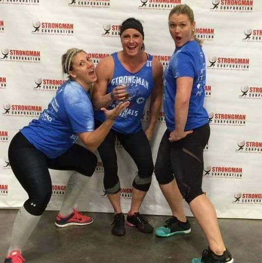 Leslie with her friends and competitors at the Nationals in Florida 2015. When Leslie discovered fitness, she not only found her passion but also a community of friends that have played a huge role in her success. 