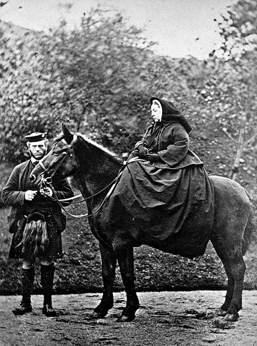 512px-Queen_Victoria,_photographed_by_George_Washington_Wilson_(1863).jpg