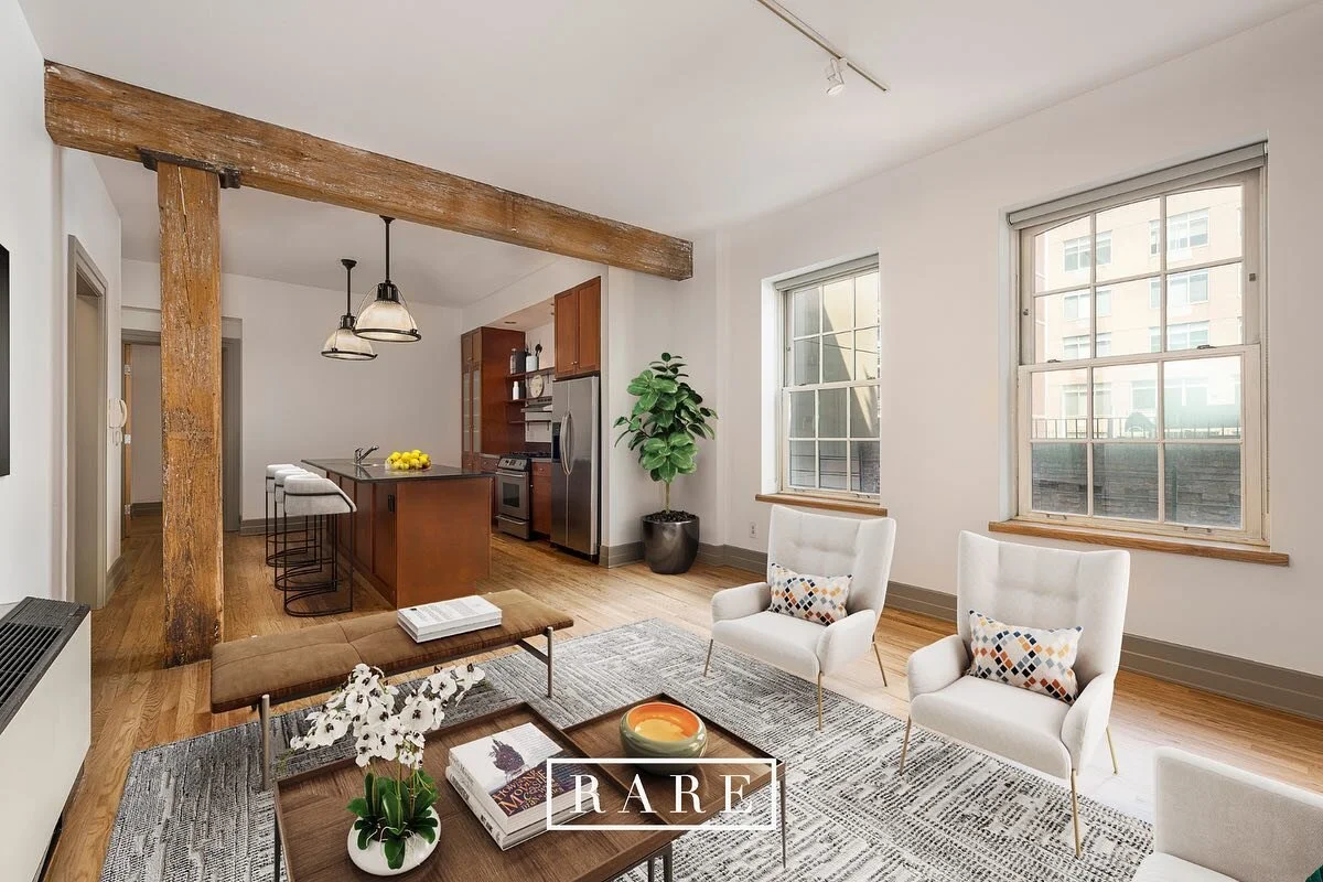 This loft is the reason you move to DUMBO. Inside, the soaring ceilings boast original wood beams, and the exposed brick give the space a dramatic and rustic beauty. 😱

It features two king-sized bedrooms, laundry in unit, ample closet space and ste
