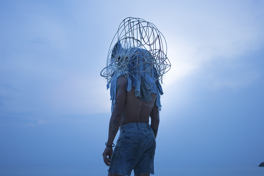 Tuan Andrew Nguyen, production photograph for The Island, 2017. Ultra-high-definition video, color, sound; 42:05 min. Collection of the artist; courtesy the artist.
