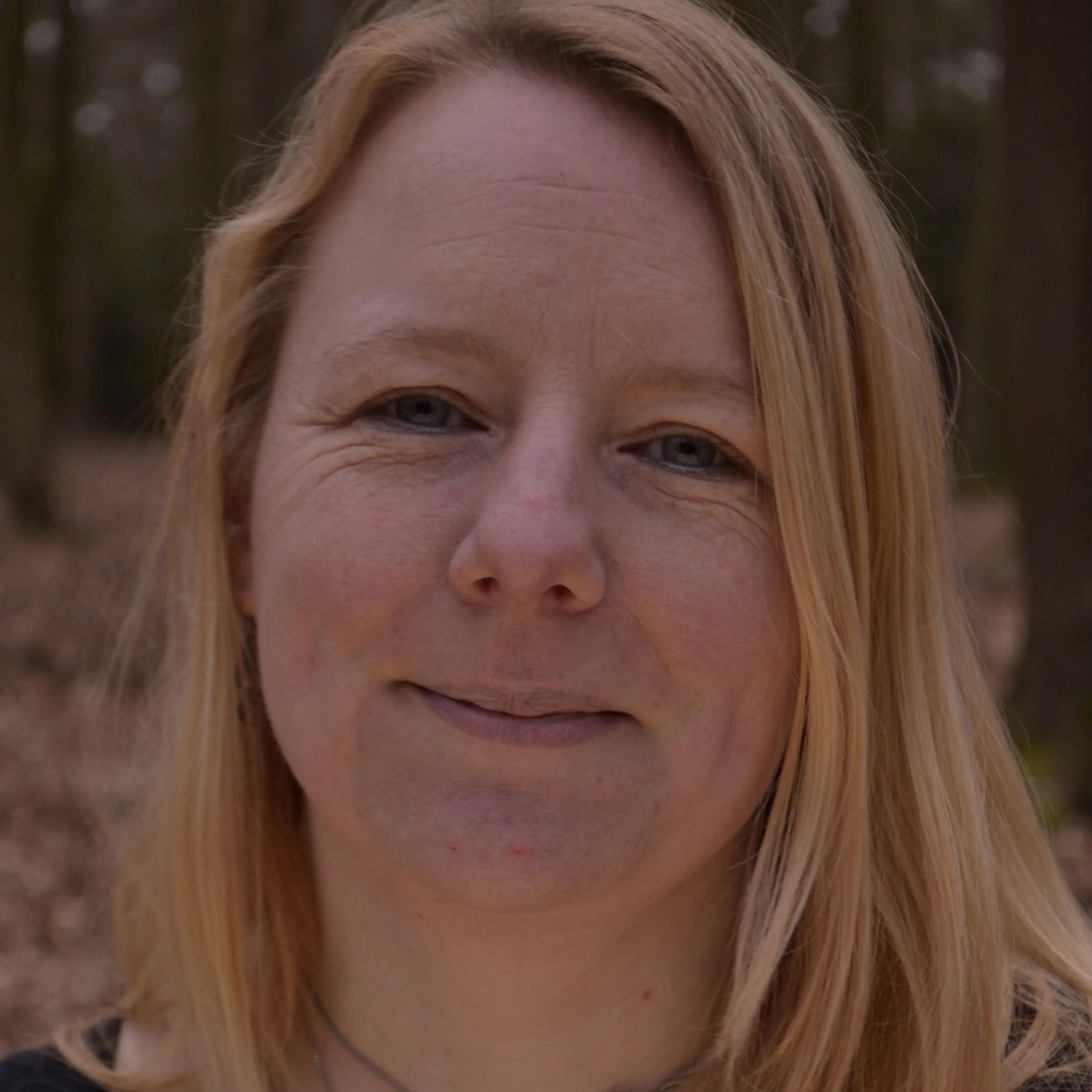 Awen Clement - Independent celebrant, pagan priestess and end of life doula