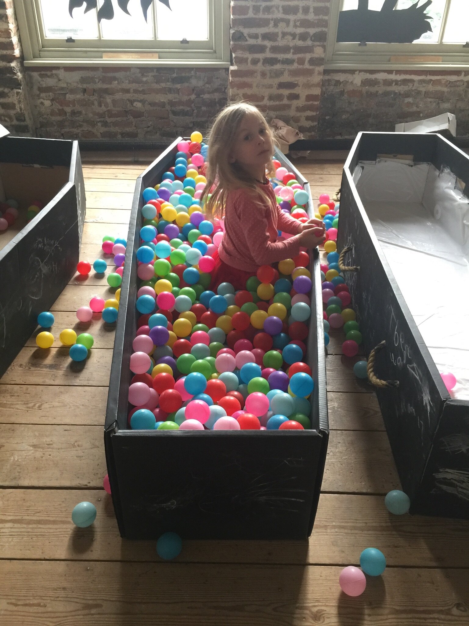 Coffin ballpit