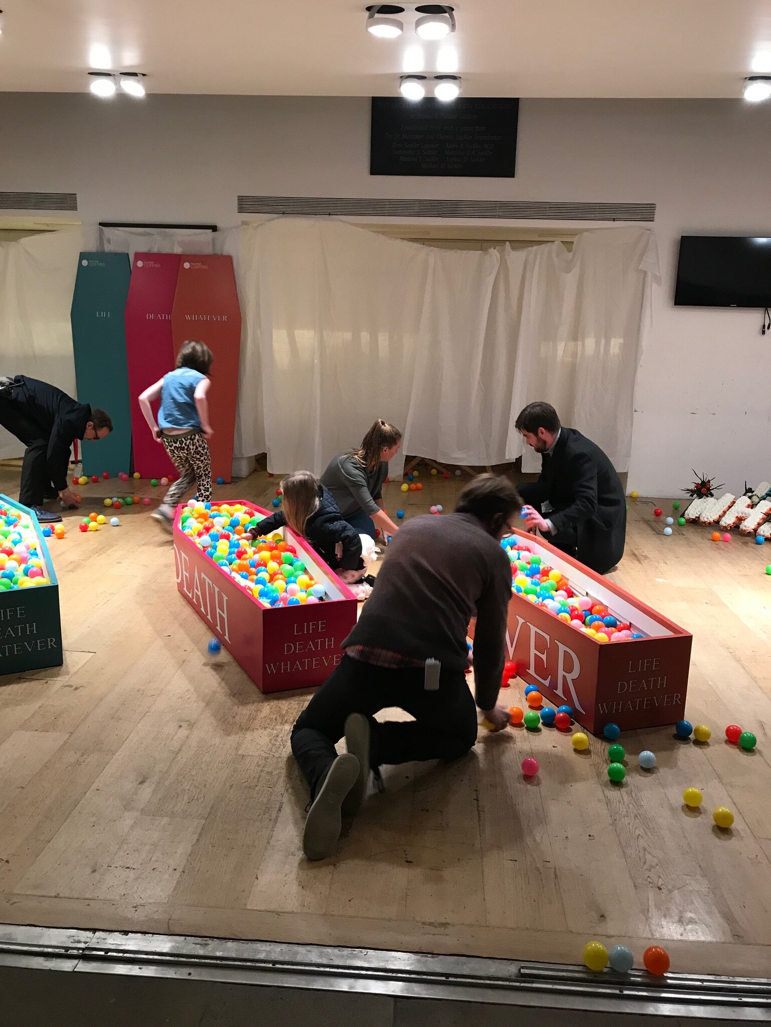 Coffin ballpit