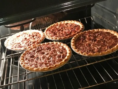 pecan pies.jpg