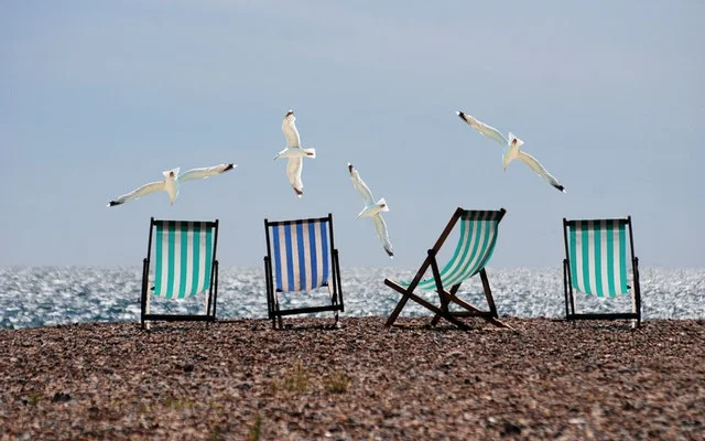 summer-beach-seagulls-deckchairs.jpg