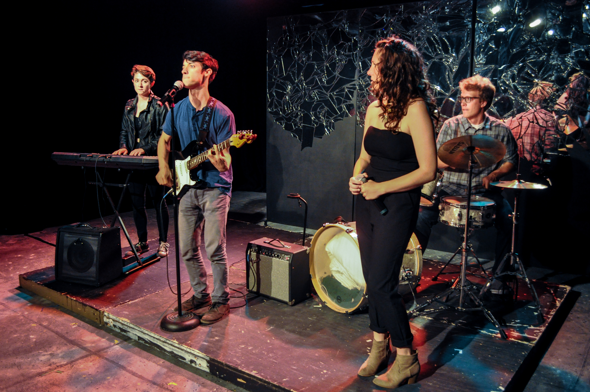 Anna Basile, Sammy Zeisel, Will Sonheim, and Ella Pennington in Seagulls