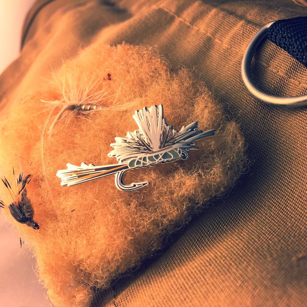 Parachute adams fly pin