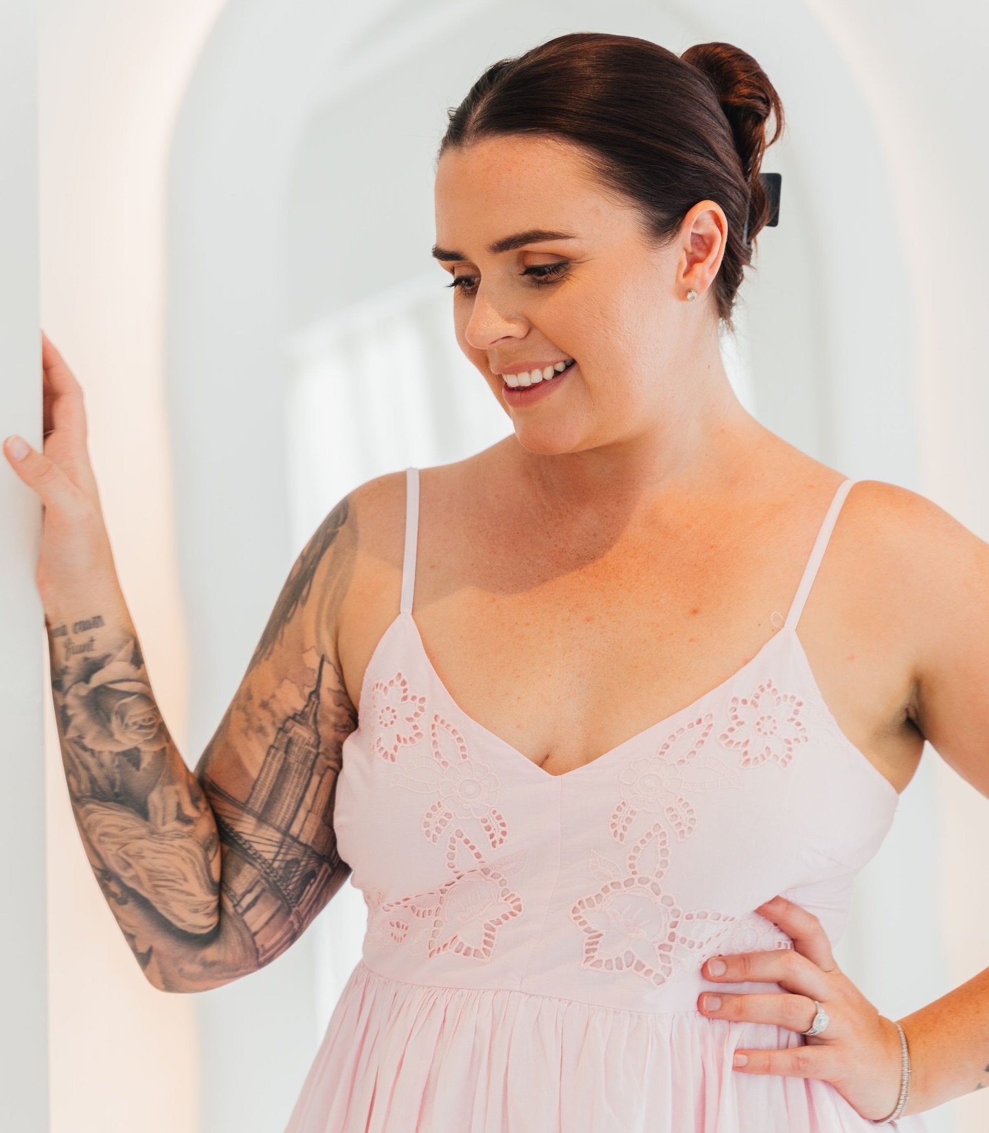 Last night, something cracked me WIDE OPEN deep in my soul ✨

Not in a dramatic, fall apart way&hellip; But in the quiet way life rearranges itself when you finally make energetic space for the truth you&rsquo;ve been squeezing down for years!

I did