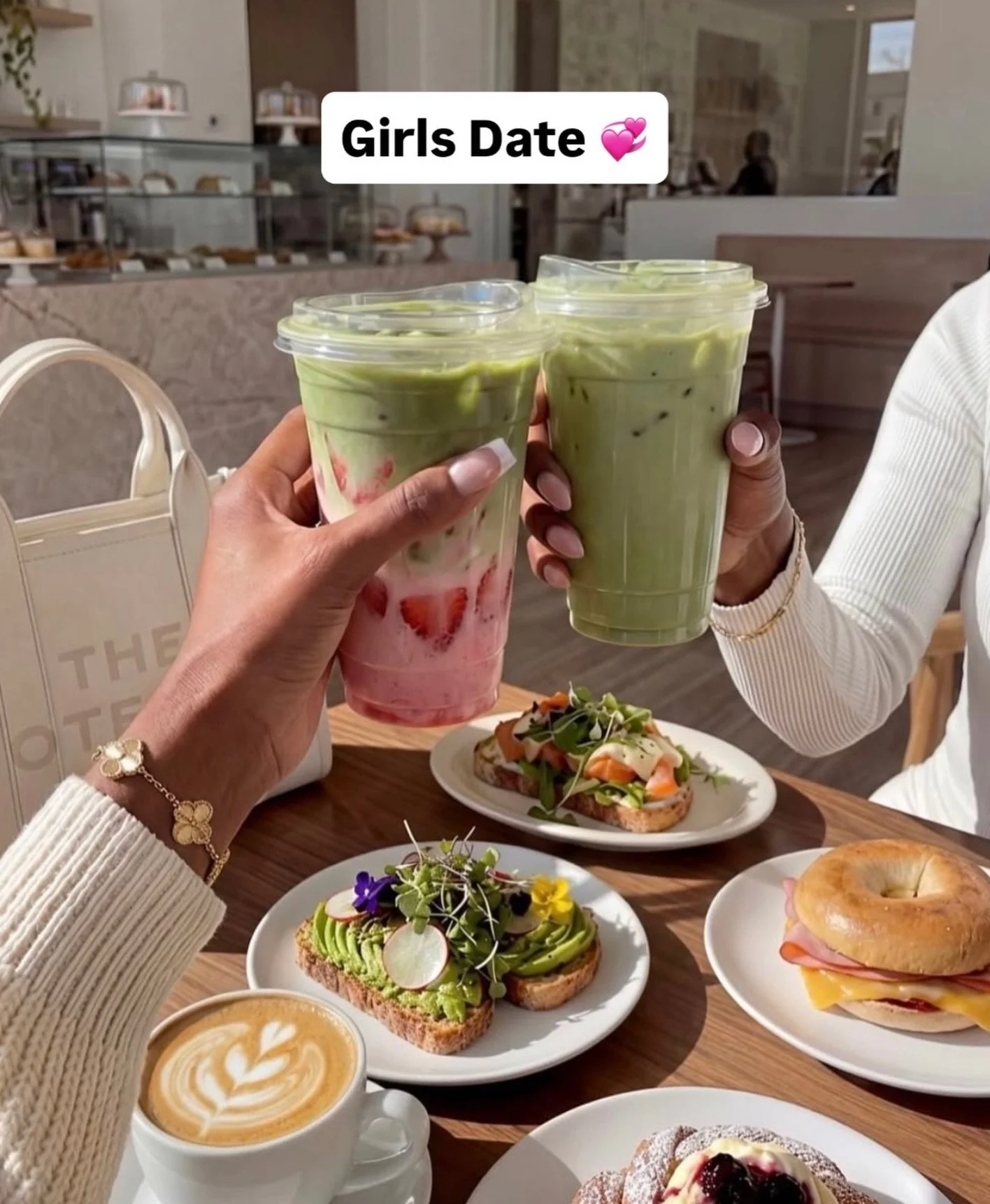 This season of my life I describe as the pure definition of&hellip; DUALITY 🙈✨

It&rsquo;s exciting and scary. Beautiful and sad. Aligned and completely unsure. Free and lonely&hellip; Sometimes all in the same day!

This weekend I sat across from o