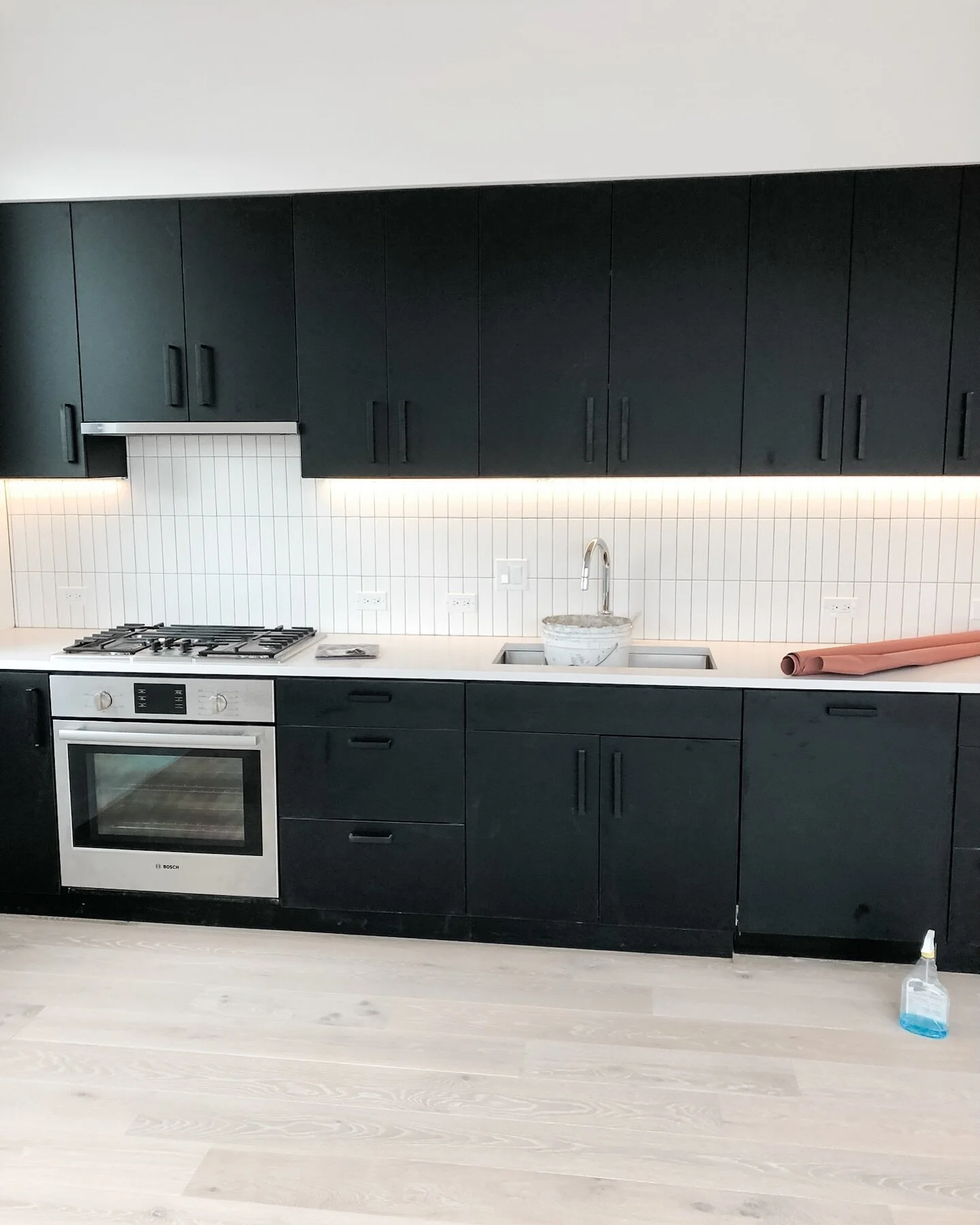 🖤 🤍 🖤🤍🖤🤍

#livingstonmontana #bozemanmontana #tileinstaller #tileinstallation #tilesdesign #kitchenstyle