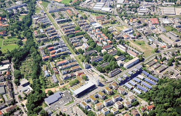 8. CAR CONTROL Every city should have a strategy to cap car use. Where high-quality transit exists, there should be limits on parking. Car control is a key strategy in Vauban, Germany. In Vauban, 160 out of 1,000 citizens have a car and only 20% of trips are taken by private car. 81% of residents say that life without a car is "very easy" or "easy."