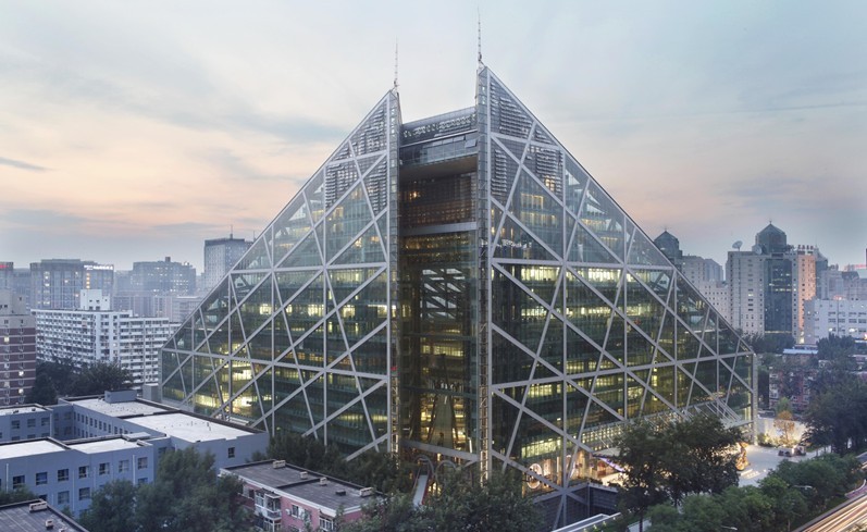9. GREEN BUILDINGS At least 70% of buildings should be MOHURD One-Star, 20-40% of buildings should be MOHURD Two-Star, and 5-15% of buildings should be MOHURD Three-Star within any development. A prime example of a green building is Parkview Green in Beijing. It is a mixed-use development with shops, restaurants, high-end office space, and an art gallery. The building earned a LEED Platinum certificate for its energy saving features.