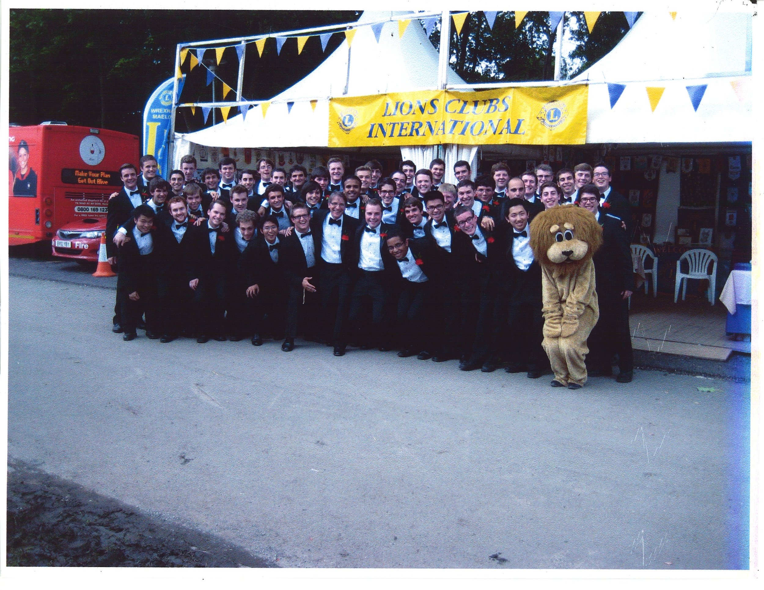Llangollen 2012 - Lions Club photo.jpeg