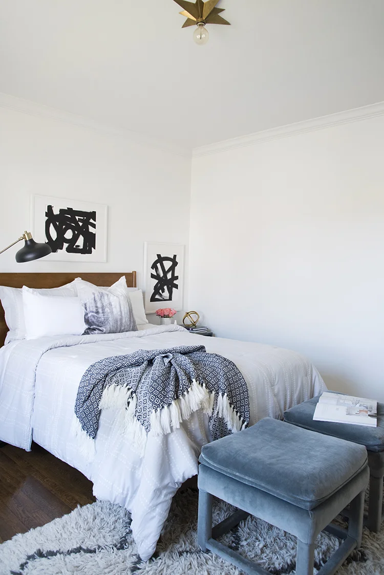Room For Tuesday Blog: 'A Chic Bedroom'